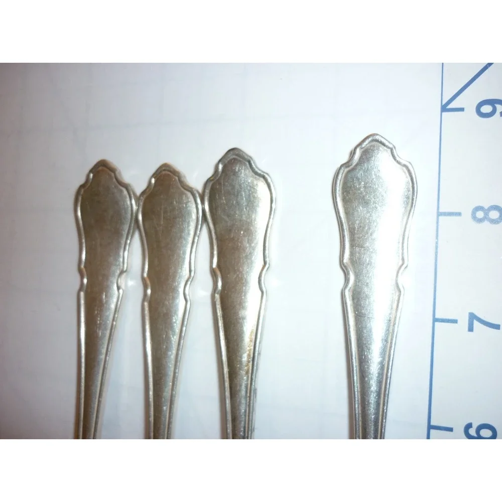 Set of 4 Sheffield England Silverplate Dinner Forks Cheltenham‎